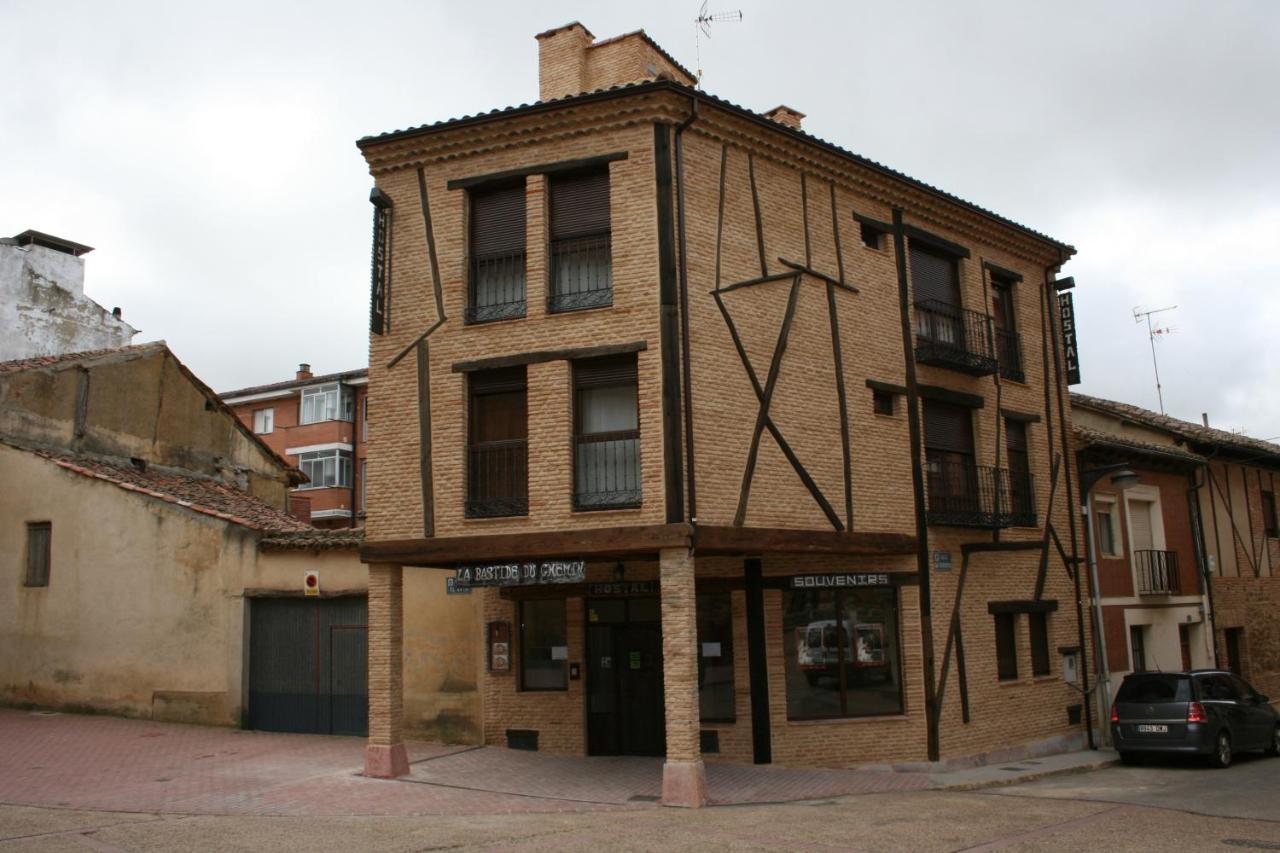 Hostal La Bastide Du Chemin Sahagun Exterior photo